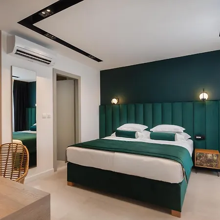 Luxury Unicus I, Ii, Iv In Center Of Old Town Pensionat Split