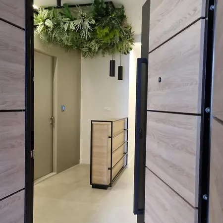 Luxury Unicus I, Ii, Iv In Center Of Old Town Pensionat 4*