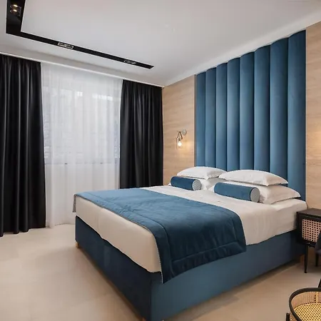 Luxury Unicus I, Ii, Iv بيت ضيافة