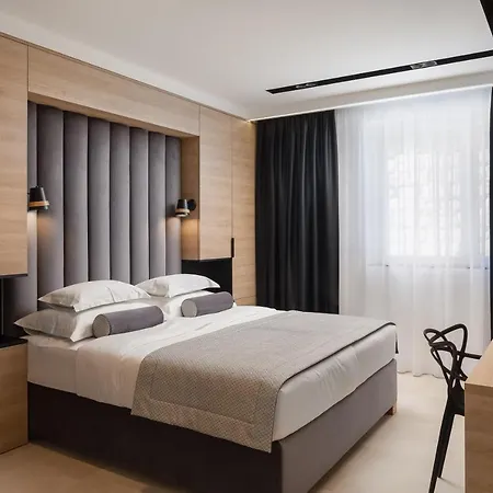 Luxury Unicus I, Ii, Iv